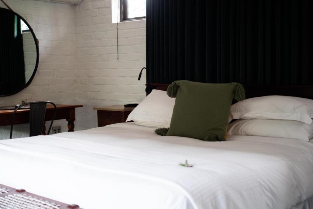 Bed and Breakfast Liedjiesbos Urban Olive Farm Bloemfontein Exterior foto